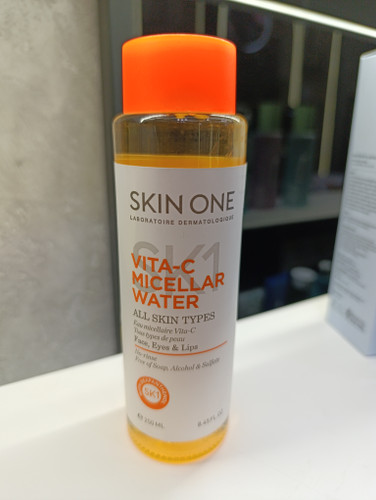 میسلار پاک کننده آرایش حاوی ویتامین سی