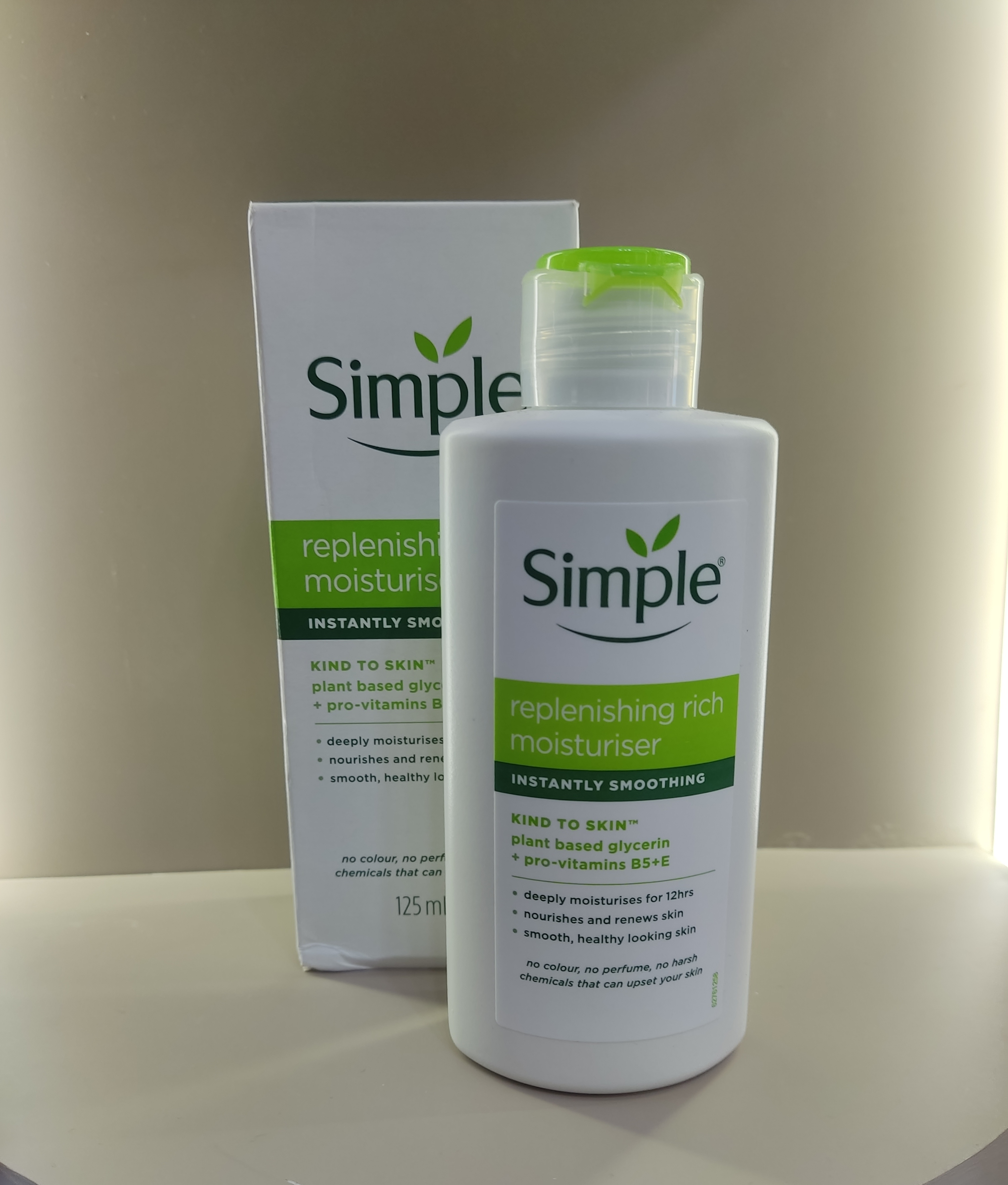 آبرسان مرطوب کننده سیمپل پوست خشک