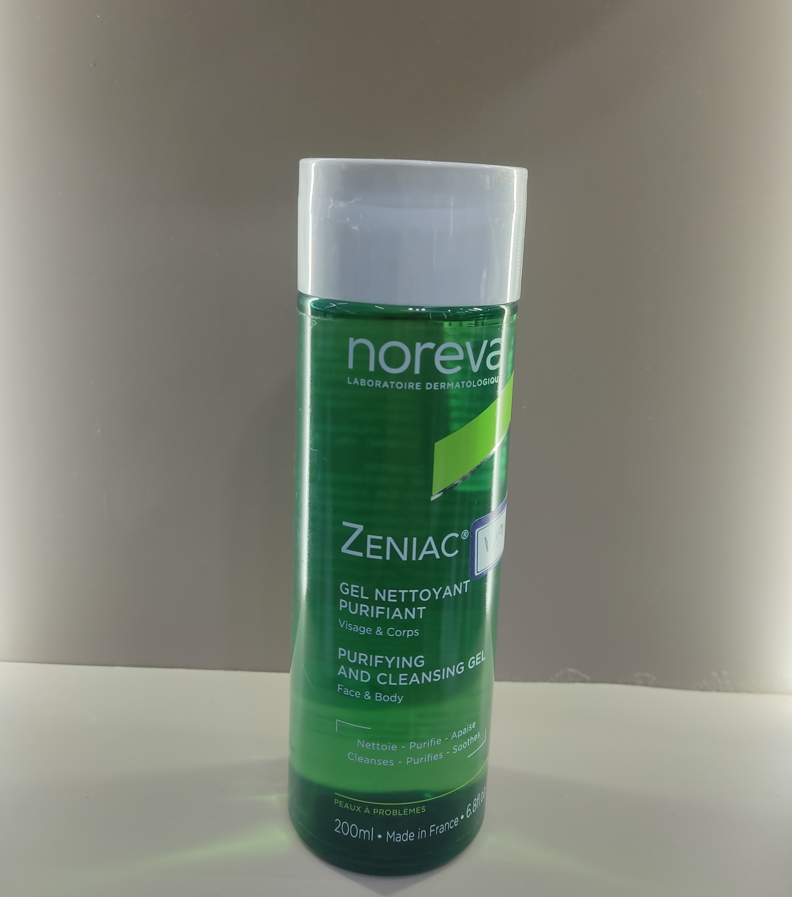 شوینده صورت نوروا