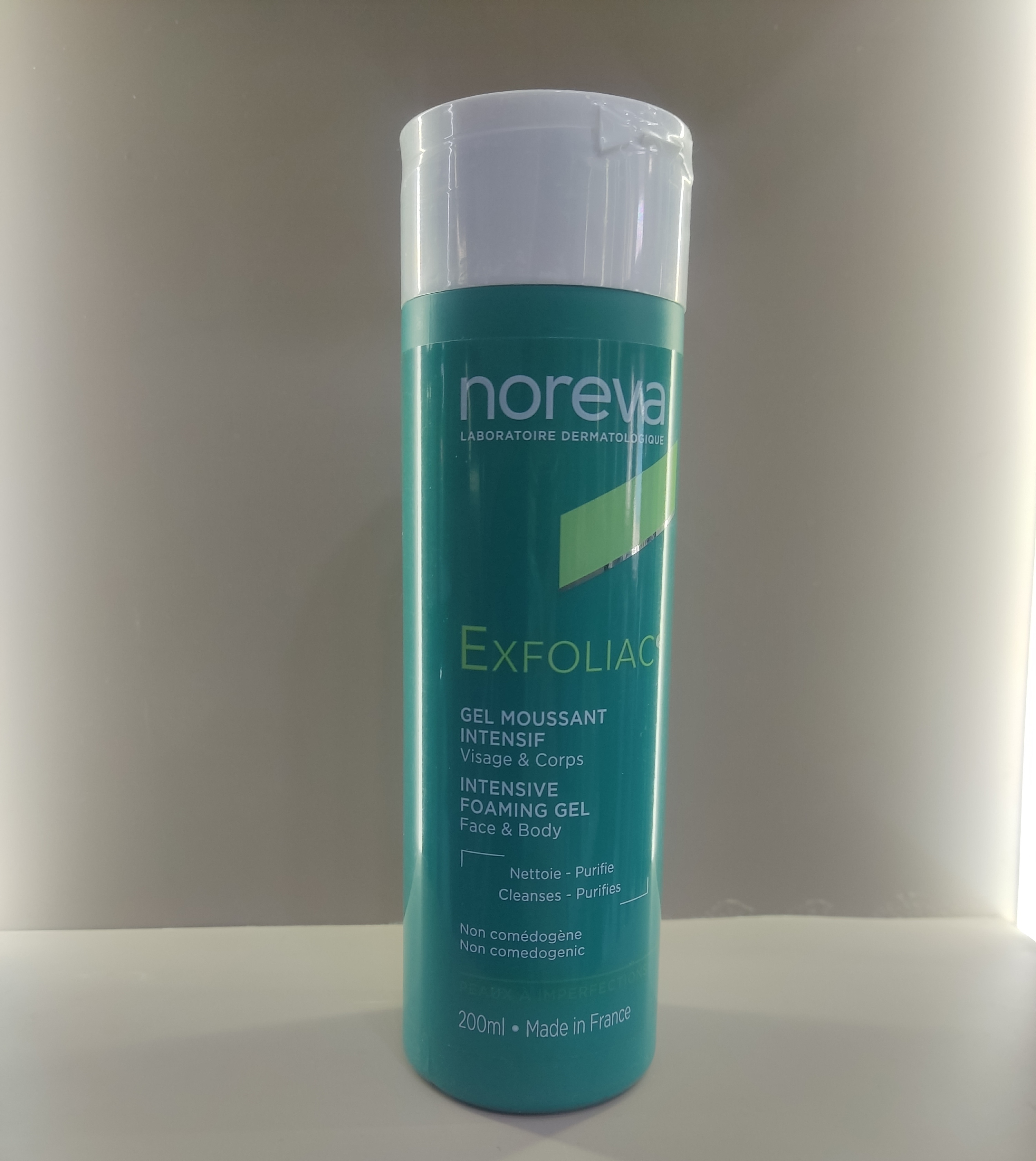 شوینده فومی نورروا