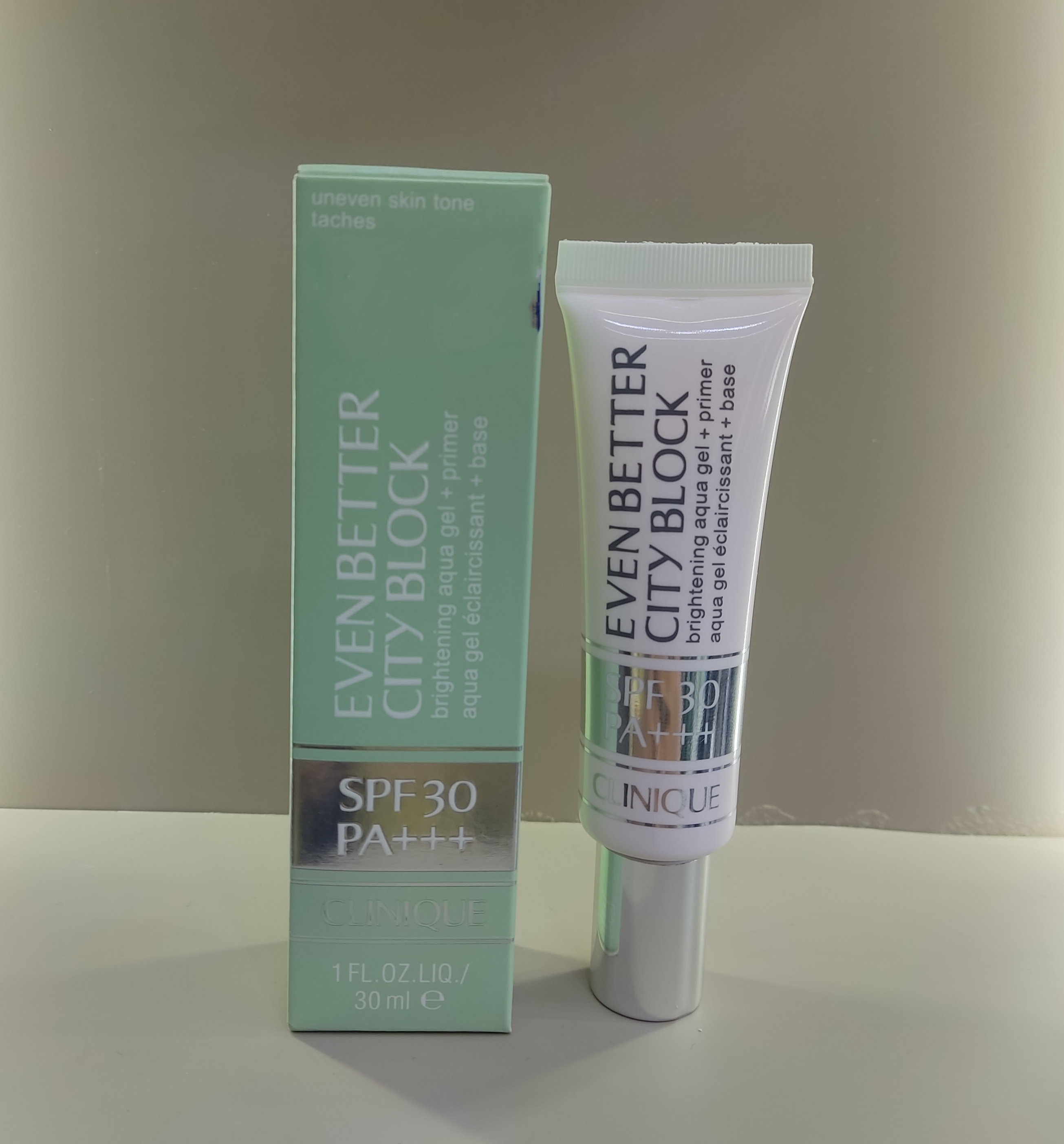 ضد آفتاب ضد لک کلینک