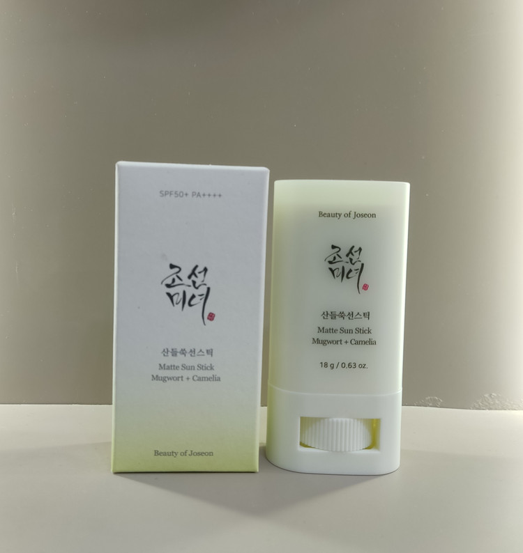 ضد آفتاب استیکی بیوتی اف چوسان