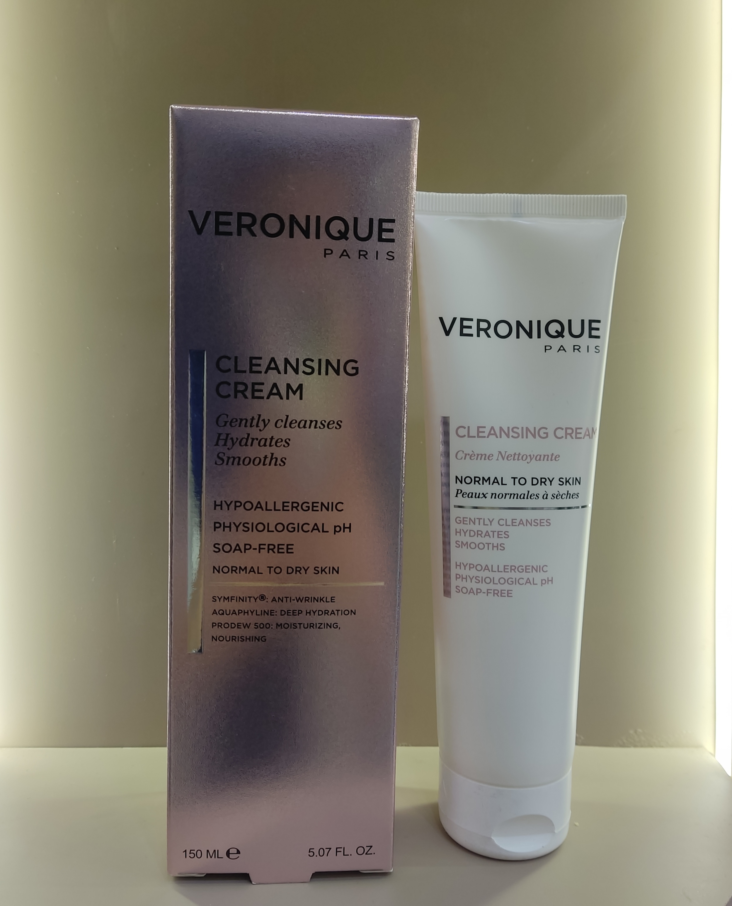 کرم پاک کننده پوست ورونیک