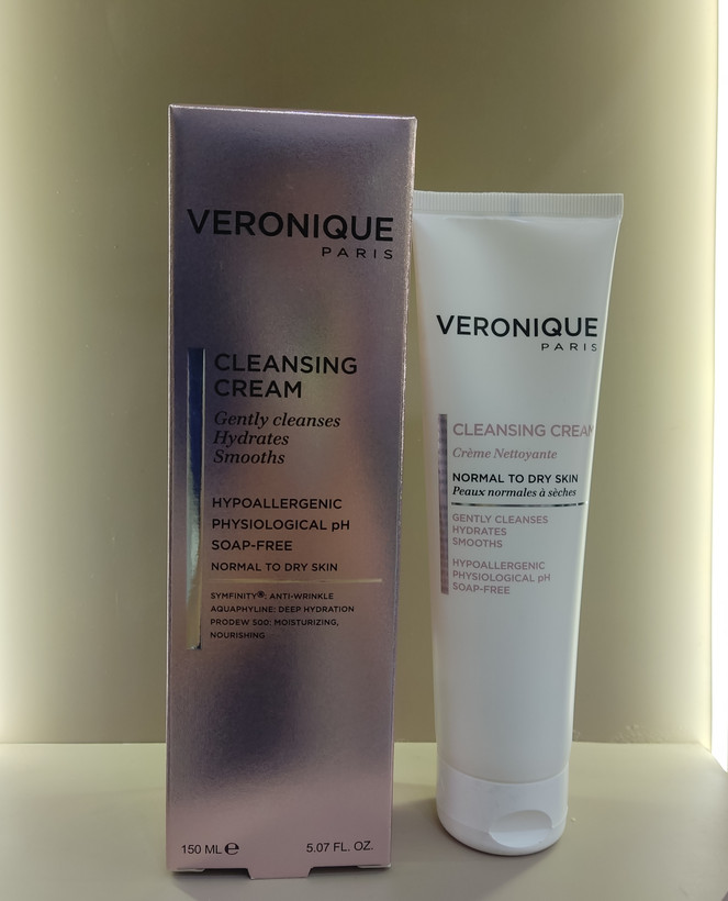 کرم پاک کننده پوست ورونیک