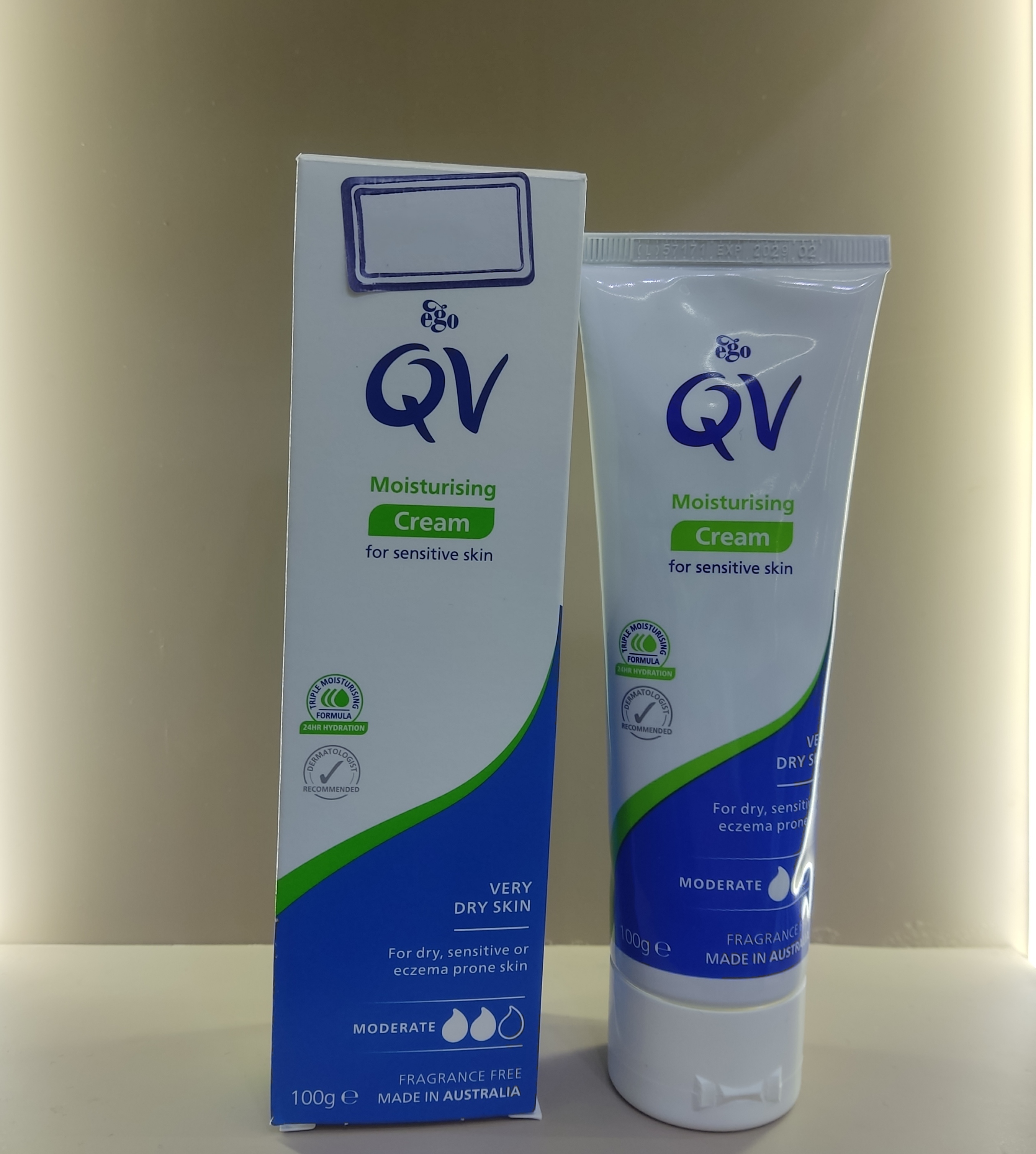 کرم مرطوب کننده دست کیو وی