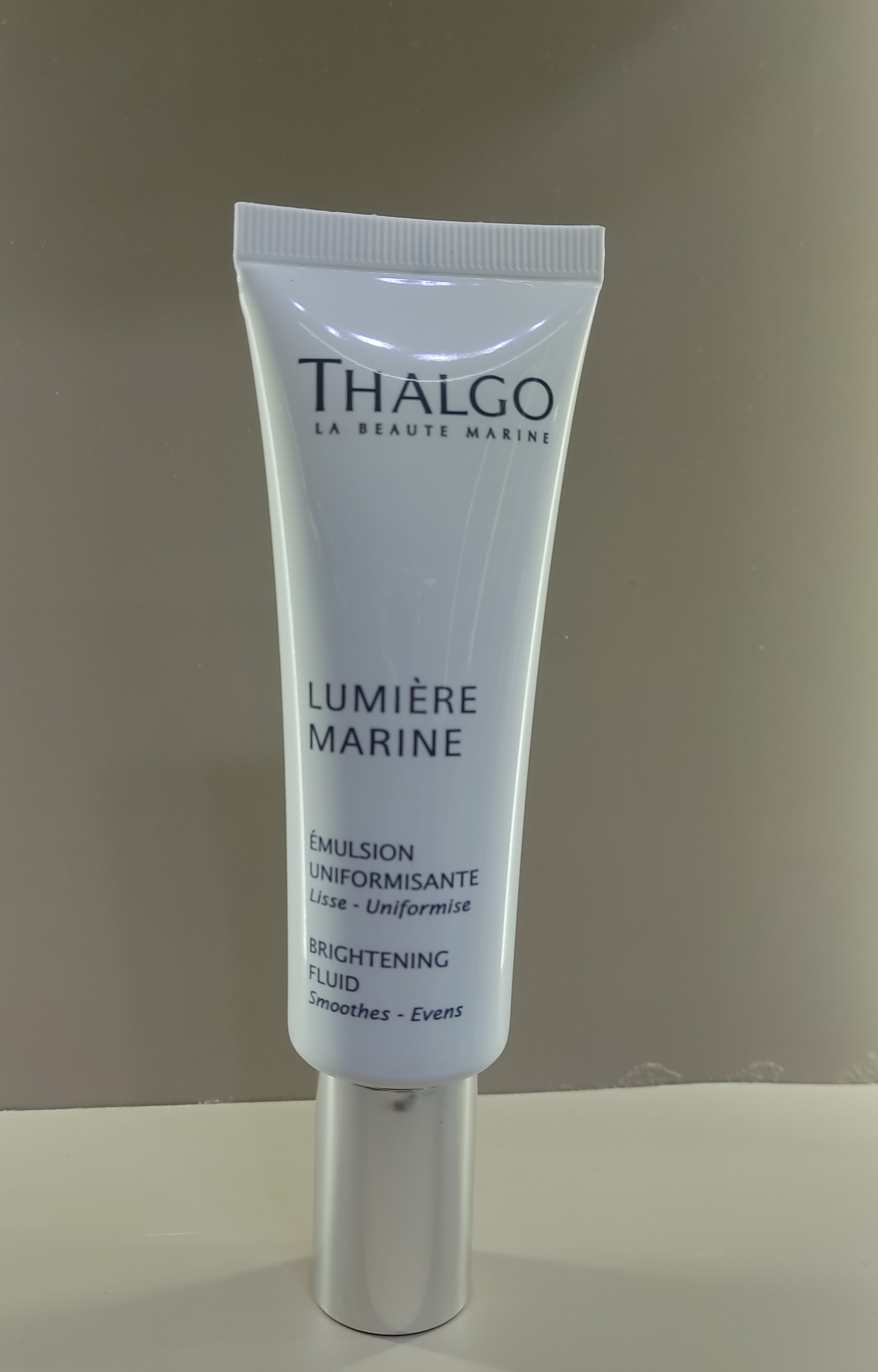 روشن کننده صورت پوست چرب تالگو