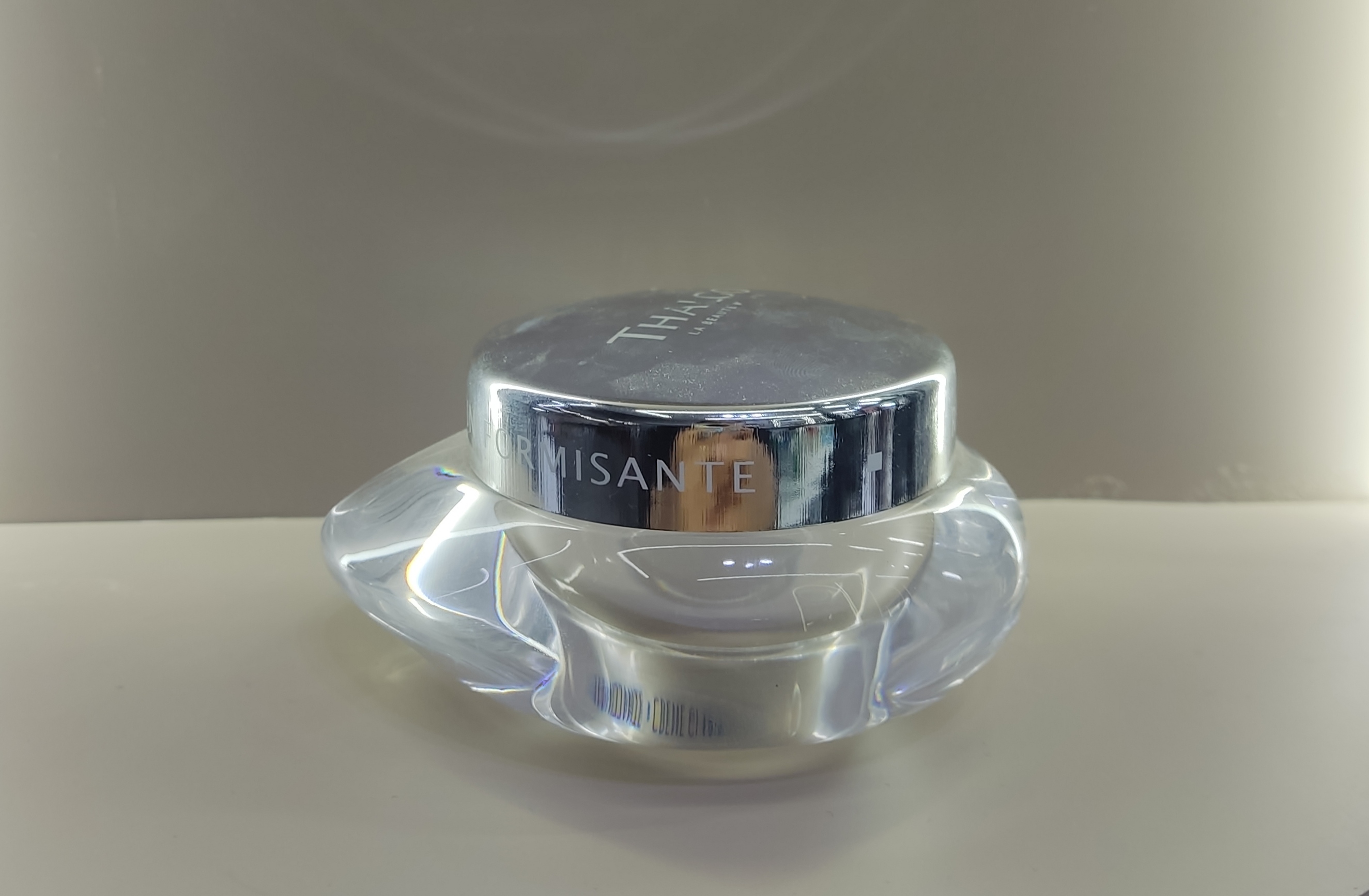 روشن کننده صوررت پوست خشک تالگو