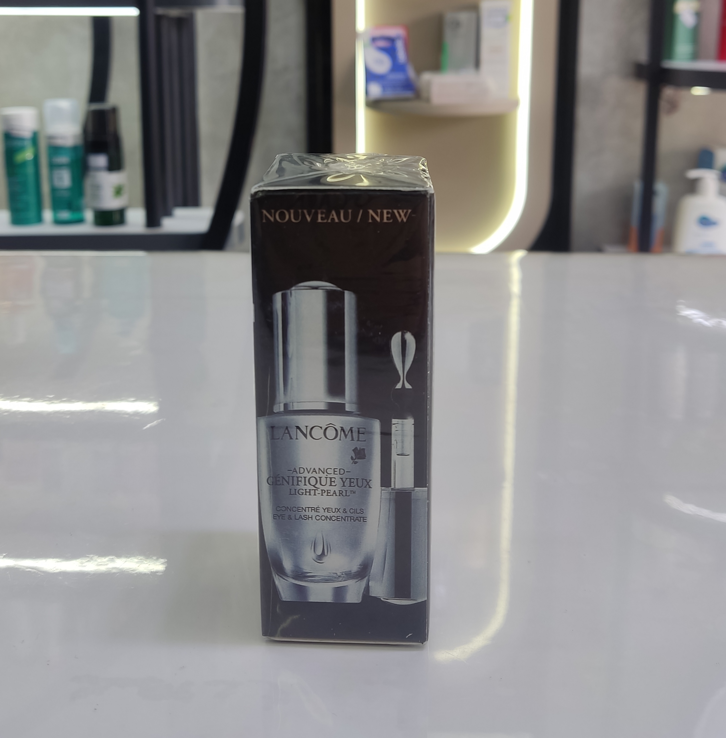 کنسانتره جوان کننده چشم و مژه لانکوم