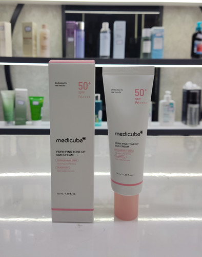 ضد آفتاب تون آپ صورتی مدی کیوب ضد لک و روشن کننده