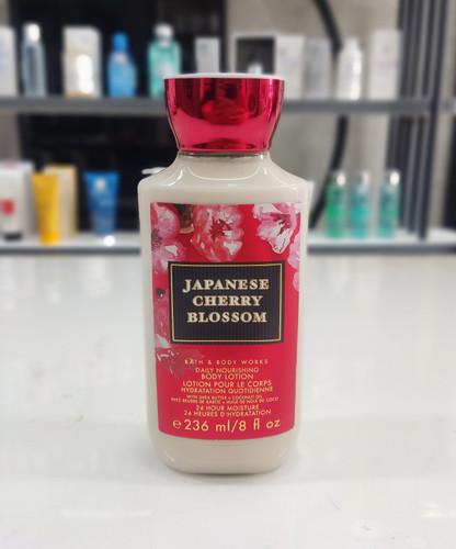 لوسیون بدن مغذی Japanese cherry blossom بث اند بادی ورکس Bath & Body Works